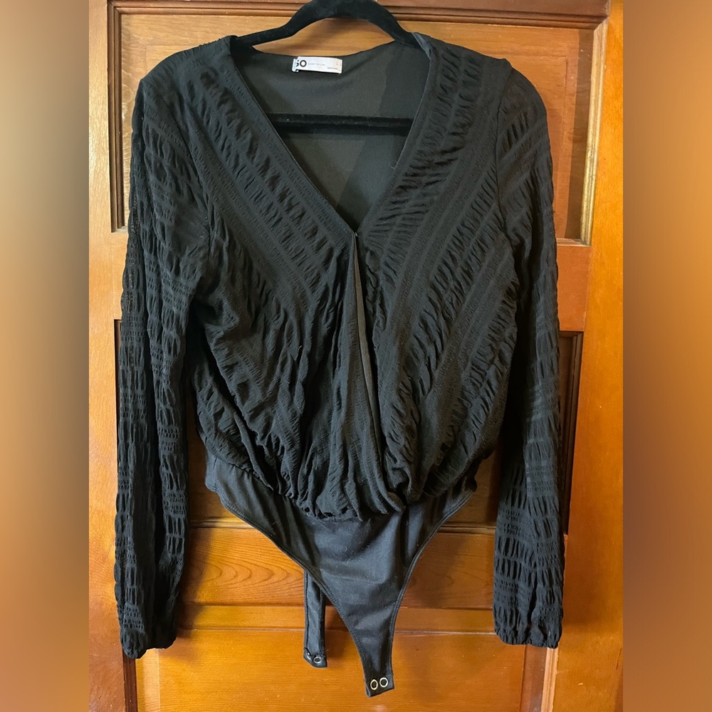 Black Womens bodysuit size Large